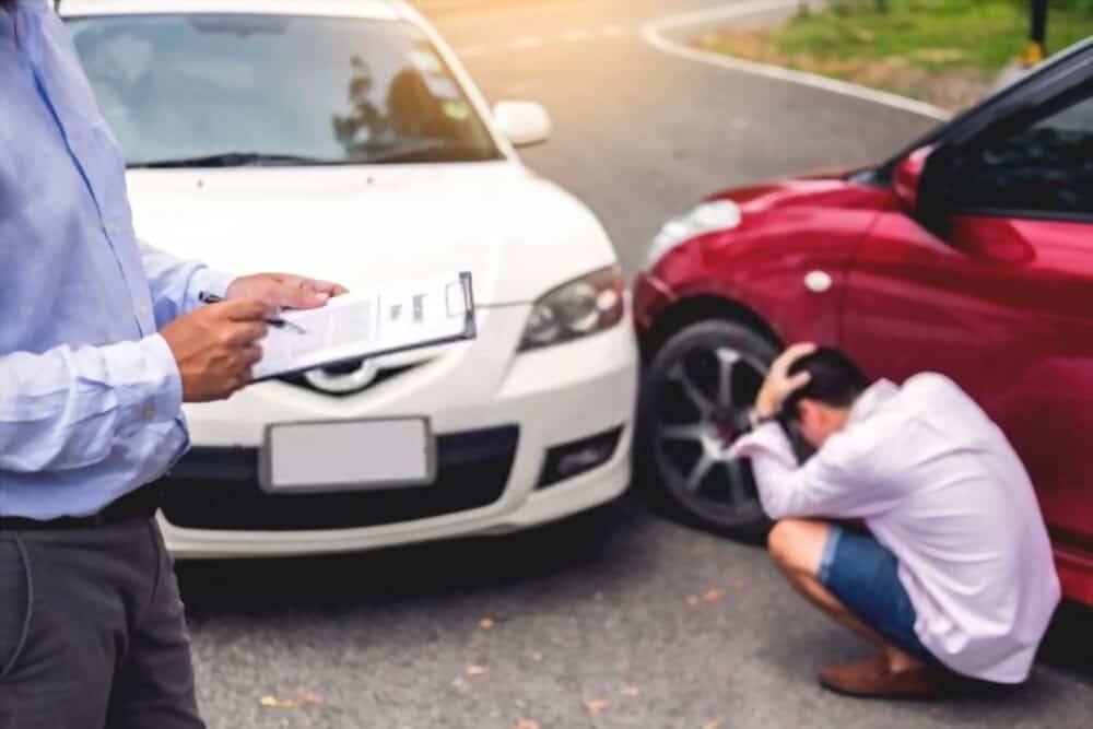 בדיקת ביטוח רכב - הנקודות החשובות לפני החתימה על הפוליסה
